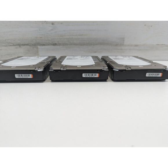 LOT OF 3 Seagate Cheetah 15K.7 600GB 15K RPM SAS ST3600057SS Untested - Picture 2 of 5